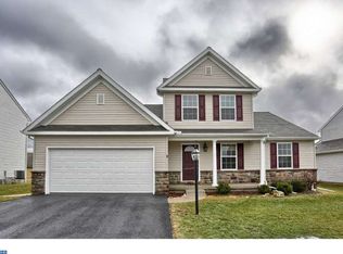 9 Dawkins Dr, East Earl, PA 17519