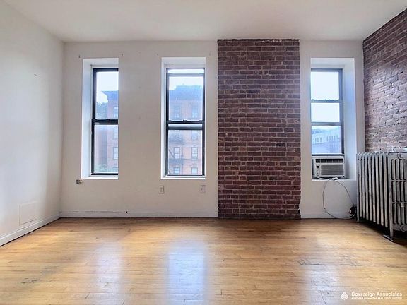 2nd image of 941 Amsterdam Ave #4S