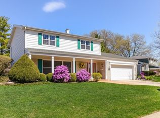 634 E Stark Dr, Palatine, IL 60074
