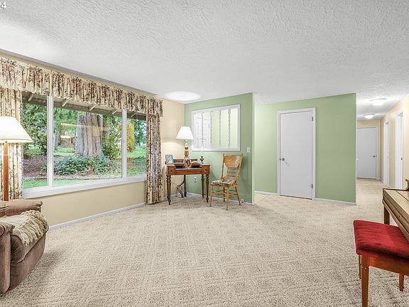 5th image of 13105 NE 195th Ave
