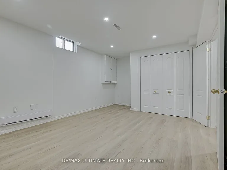5 Bayswater Ave — Photo 27