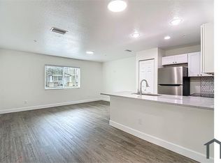 401 E Boyer St #4, Tarpon Springs, FL 34689