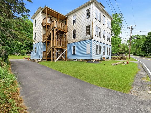 3rd image of 310 Blackstone St