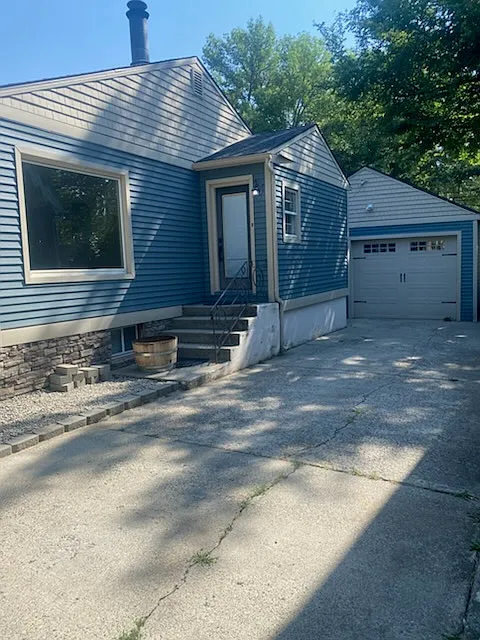 2317 Pine St - 1 — Photo 2