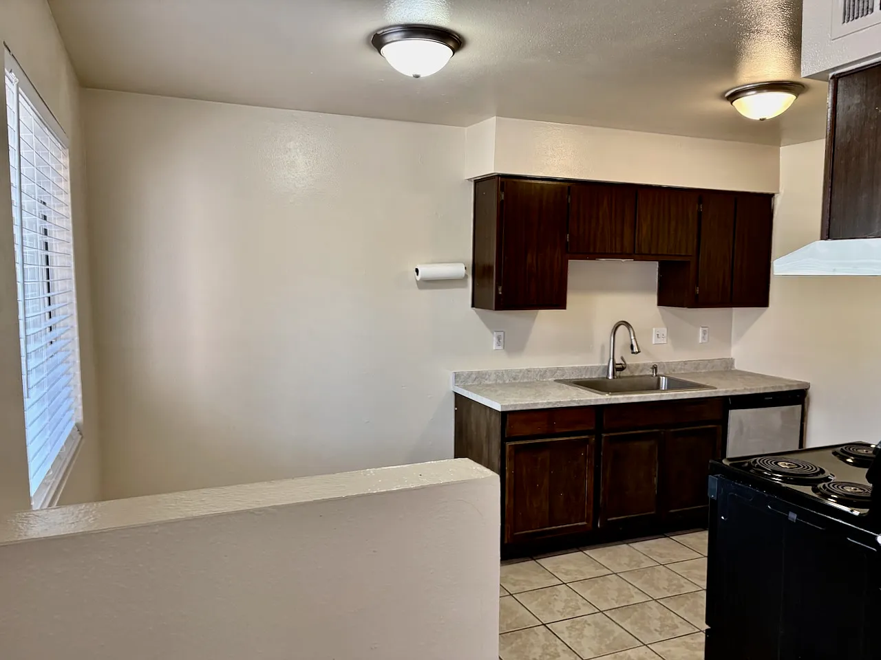 12501 Manitoba NE - B — Photo 3