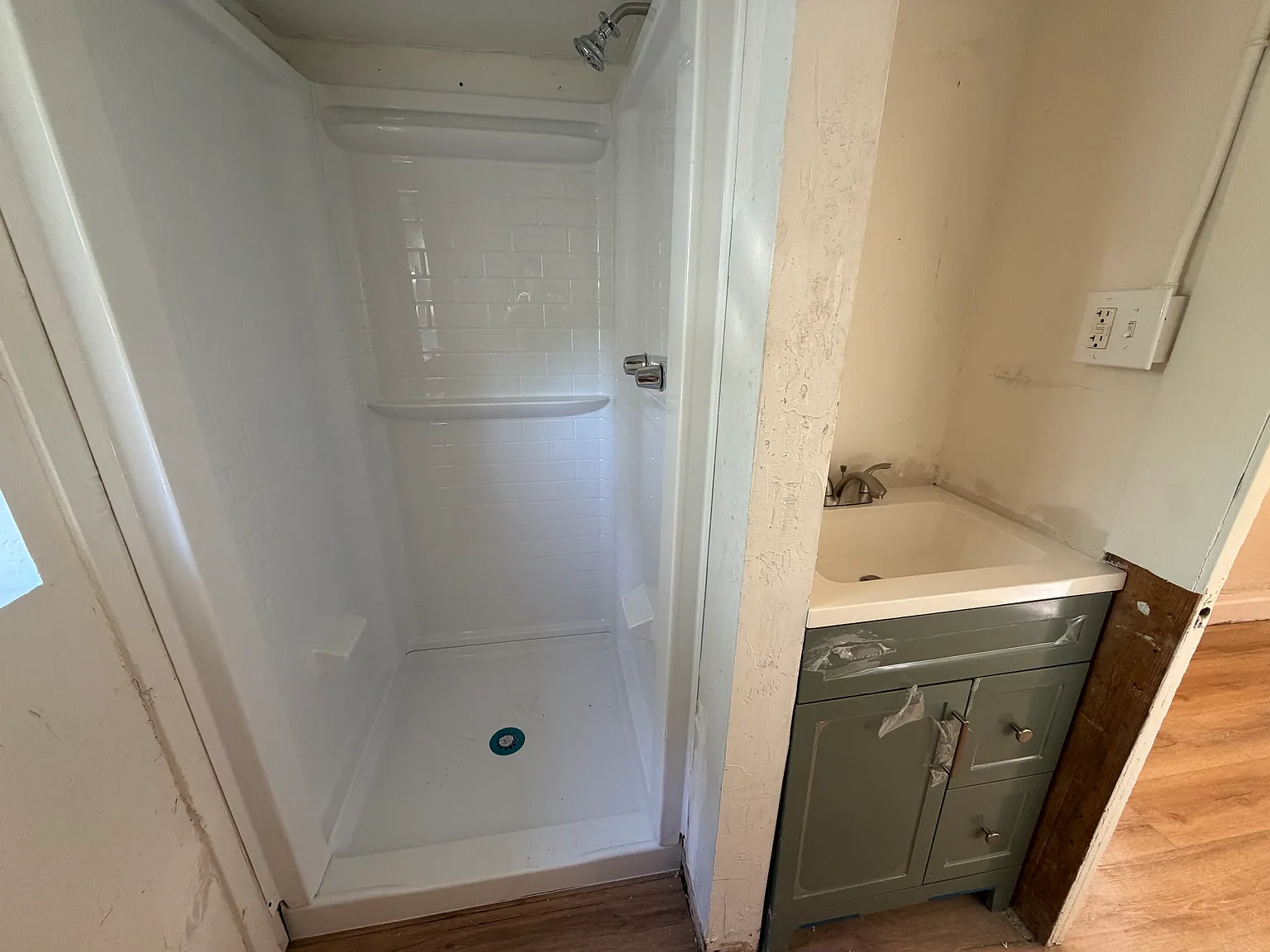 2 bed, 1.5 bath, 990 sqft, $1,600 — Photo 4