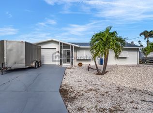 2830 Cheryl St, Matlacha, FL 33993