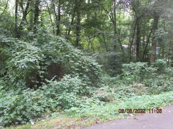 222 Susan Dr, Battle Creek, MI 49037