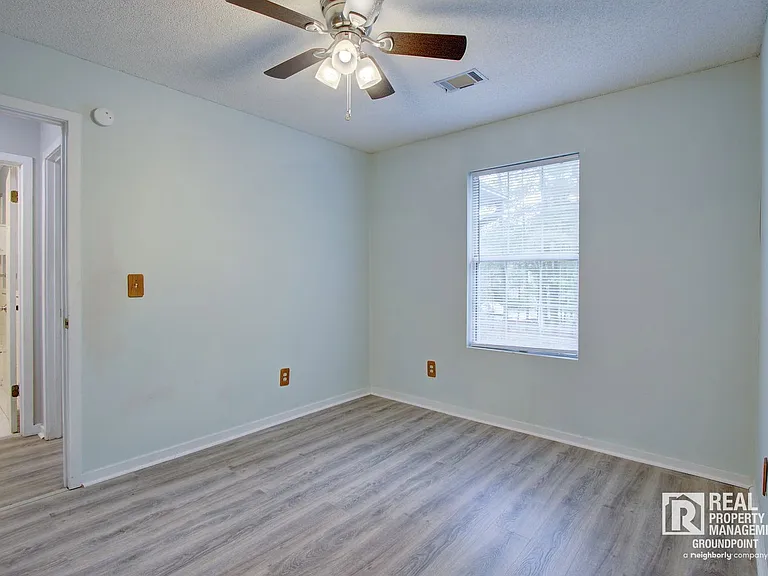 7945 Parklane Ct #905-E — Photo 14