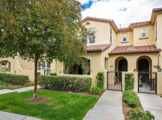 28771 Calle De La Paz Dr, Santa Clarita, CA 91354