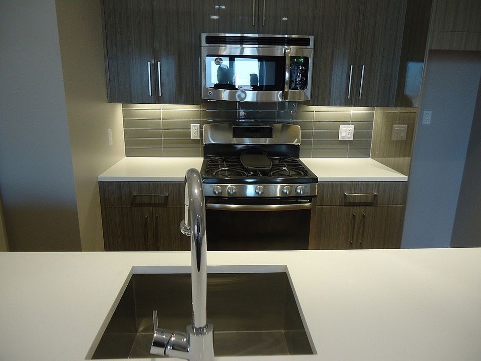1st image of 3036 38th St #3