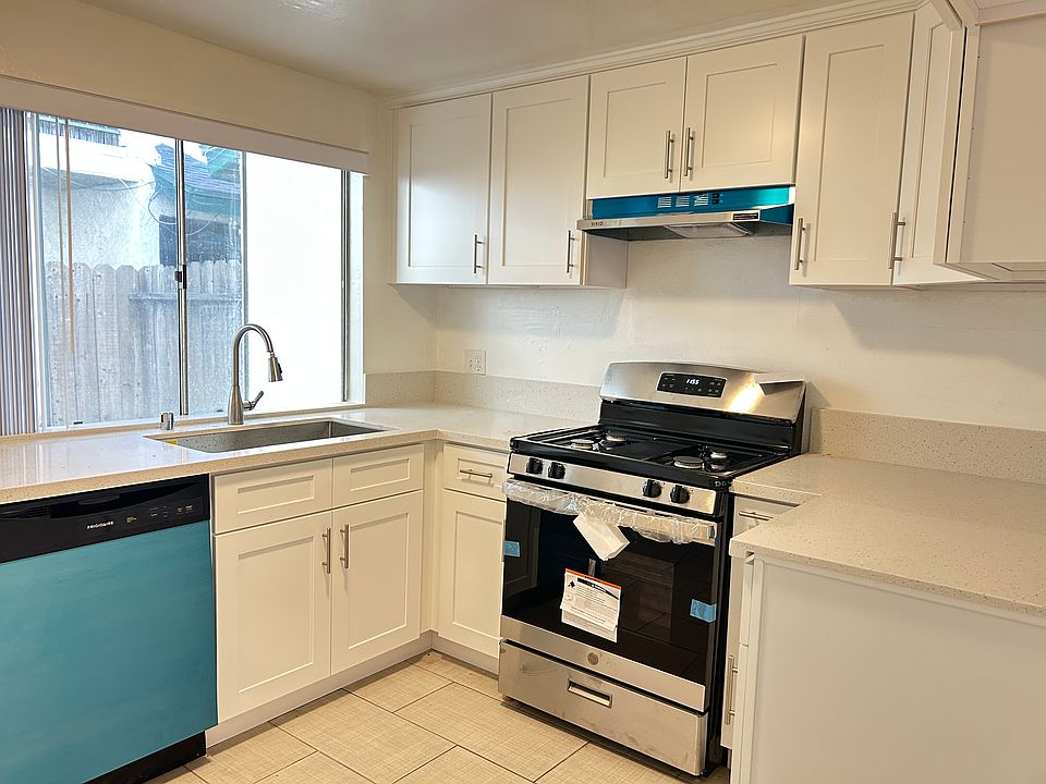 1st image of 8755 Lomita Dr APT B
