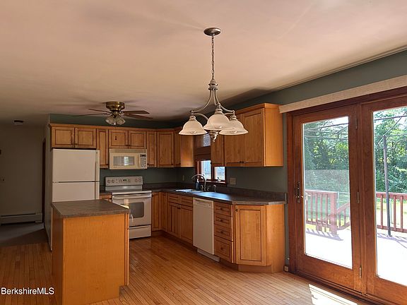 4th image of 79 Clark Rd