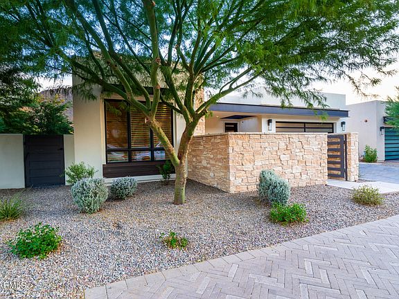 3rd image of 5587 E VALLEY VISTA Lane