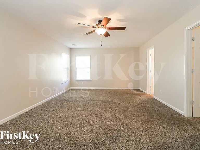64 Cedar Bay Cir — Photo 8