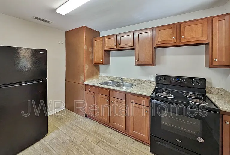 9017 6th Ave — Photo 3
