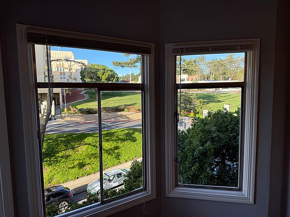 3rd image of 401 43rd Ave #204