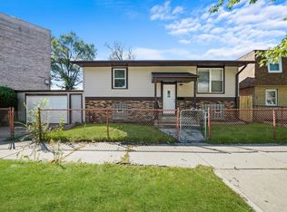 7966 S Ridgeland Ave, Chicago, IL 60617