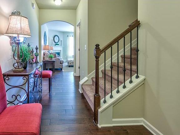 5th image of 269 Magnaview Dr
