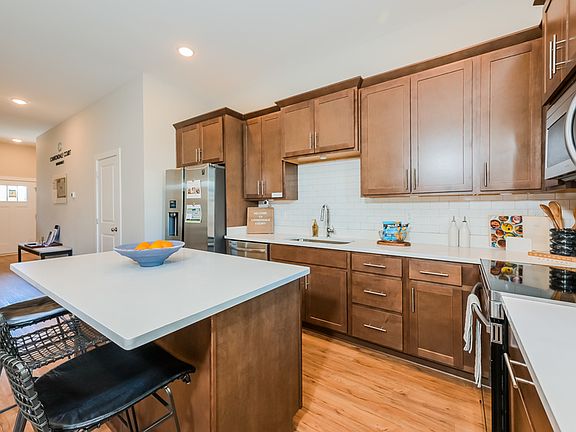 4th image of 1705 Henegar Cir #1817