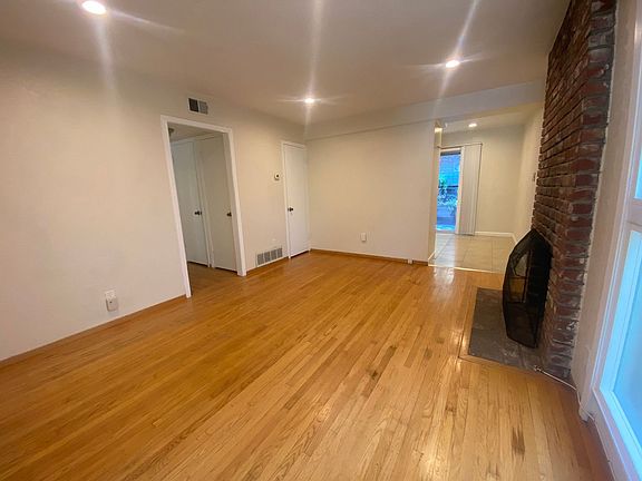 5th image of 2072 Donald Dr