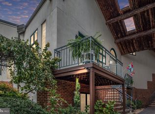 524 Hanover St, Fredericksburg, VA 22401