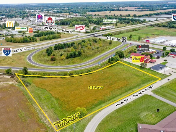 130 N Hotze Rd, Salem, IL 62881