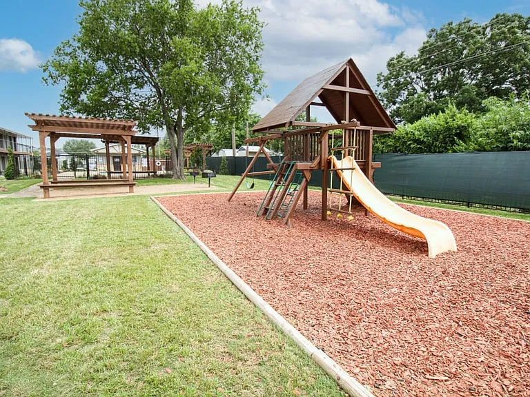 Vista Verde — Photo 9