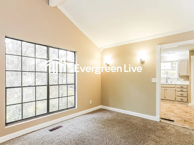 1356 Old Boston Rd — Photo 7