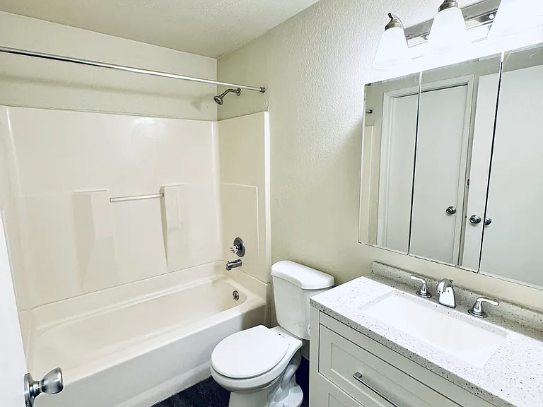 13319 100th Ave NE #3 — Photo 12