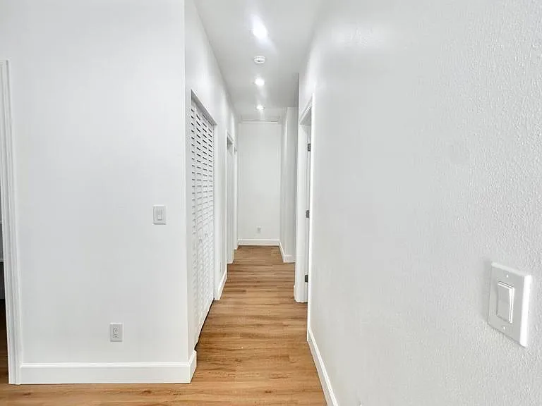 324 N J St — Photo 4