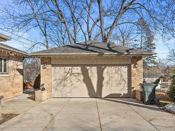 5th image of 8828 North Navajo ROAD