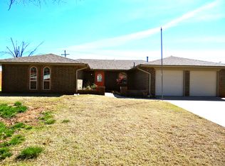 815 SW 26th Pl, El Reno, OK 73036