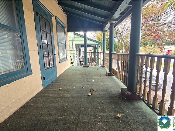 4th image of 735 Front St