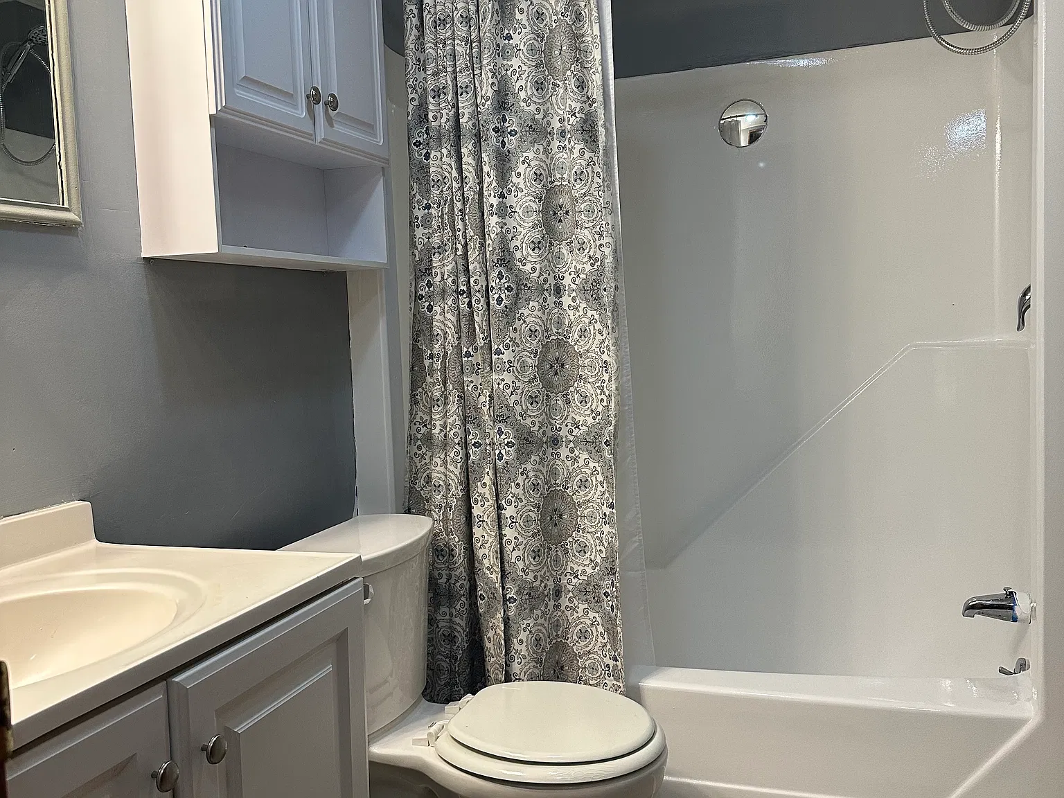 2 bed, 750 sqft, $1,600 — Photo 2