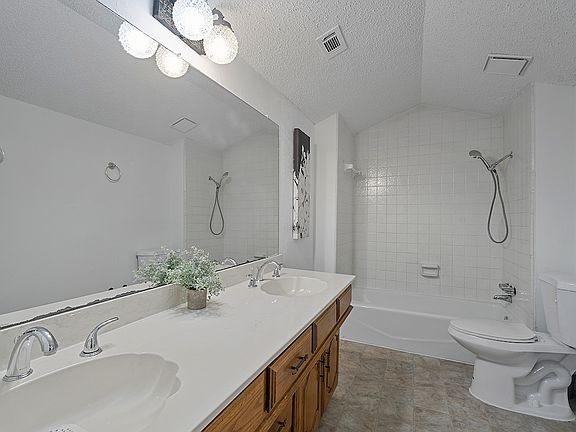 4th image of 1912 Briarwood Ln #1A-683090