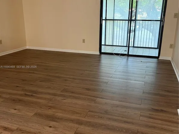 10869 W Clairmont Cir #209, Fort Lauderdale, FL 33321