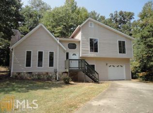 6636 Windwood Ct, Douglasville, GA 30135