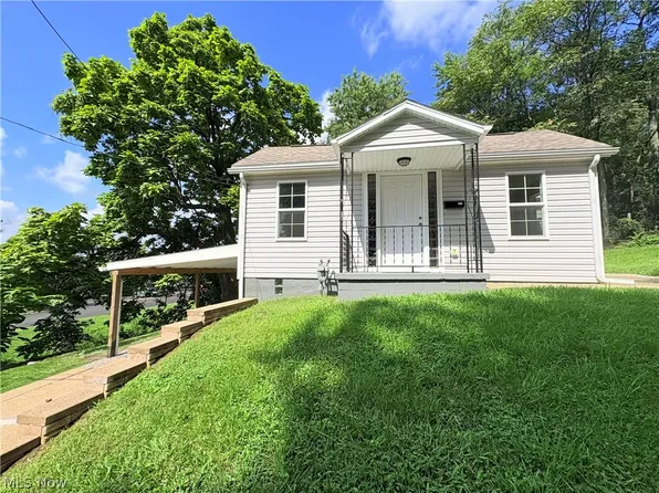 971 Eastman St, Zanesville, OH 43701