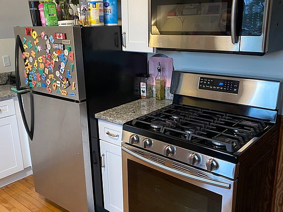 2nd image of 147 Essex St #3
