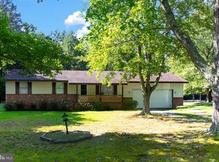 16 Apache Trl, Kilmarnock, VA 22482