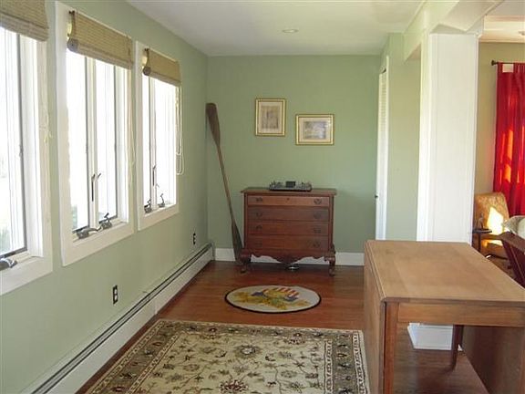 2nd image of 1 Sheppard St