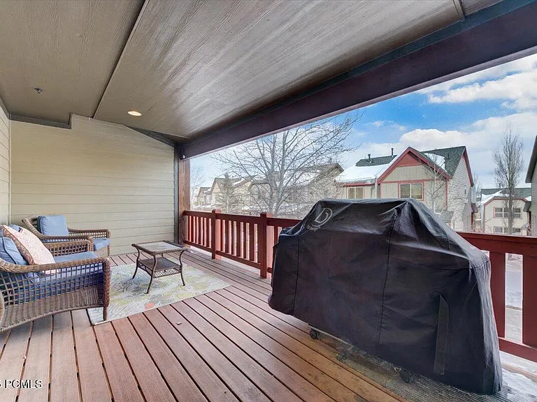 5662 Oslo Ln — Photo 23