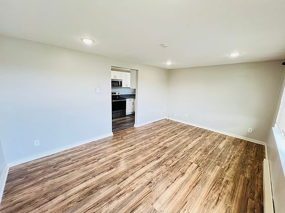 4th image of 5406 S Junett St #5406
