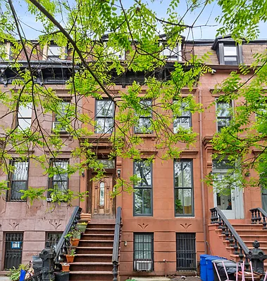Rented by OneSpace Realty Group LLC | media 19