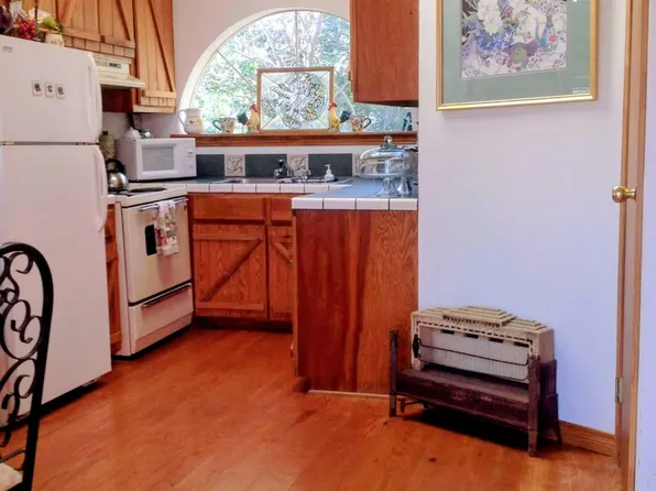(undisclosed Address), Lindale, TX 75771