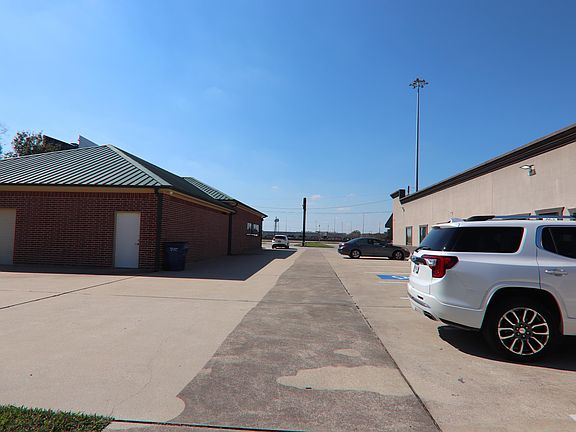 3rd image of 5053 Highway 69 S Unit C-1