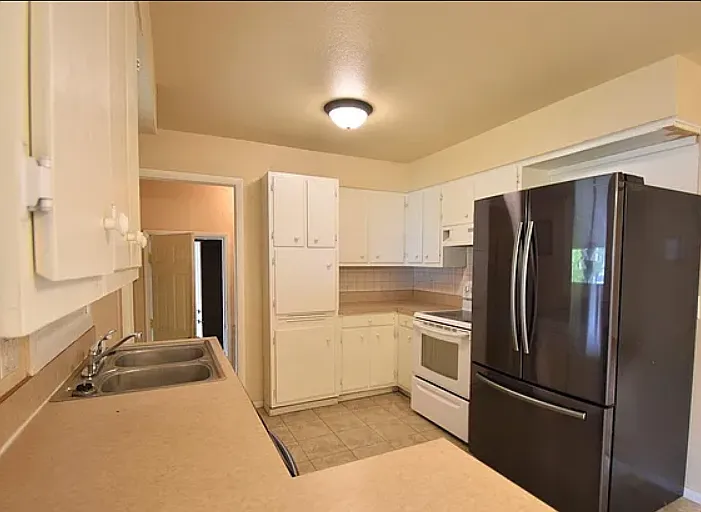 5305 Greybull Ave — Photo 2
