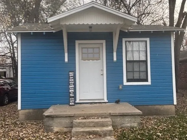 201 E Cleveland St, Prairie Grove, AR 72753