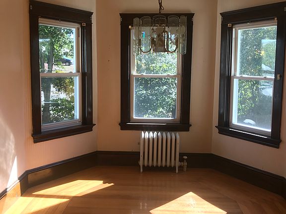 5th image of 10 Auburn Ave Floor 1